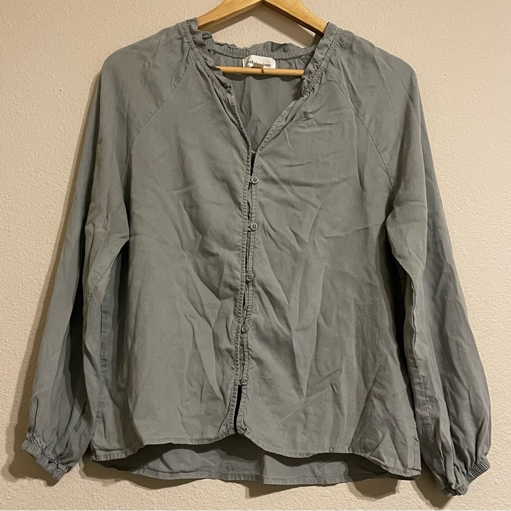 CLOTH AND STONE Green Raglan Ruffle‎ Neck Blouse - Picture 2 of 10